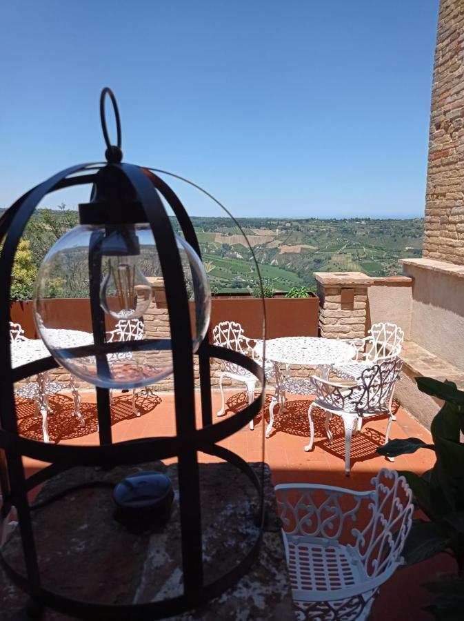 Hotel Oviv Dimora Del Borgo Acquaviva Picena Bagian luar foto