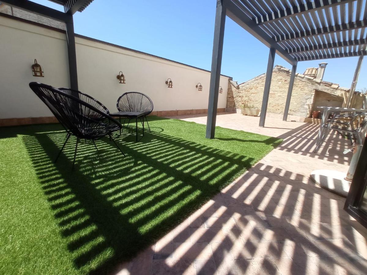 Hotel Oviv Dimora Del Borgo Acquaviva Picena Bagian luar foto