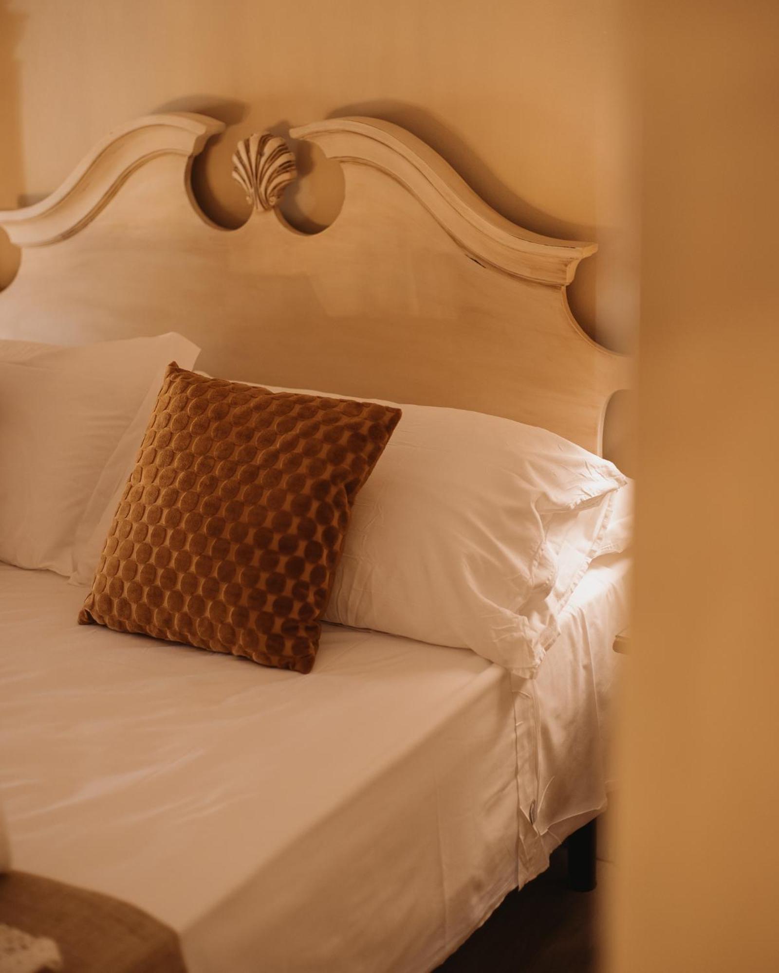 Hotel Oviv Dimora Del Borgo Acquaviva Picena Bagian luar foto