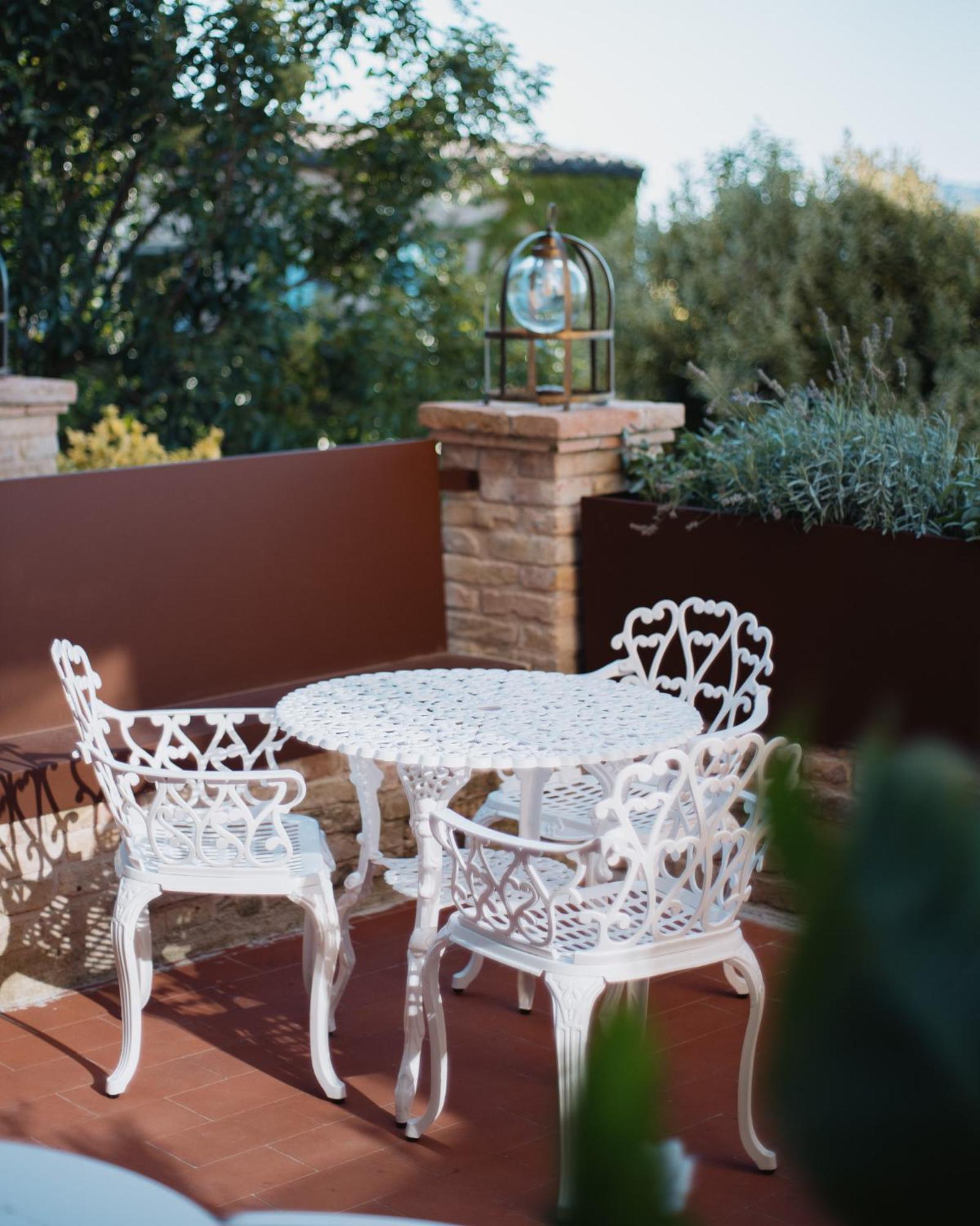 Hotel Oviv Dimora Del Borgo Acquaviva Picena Bagian luar foto
