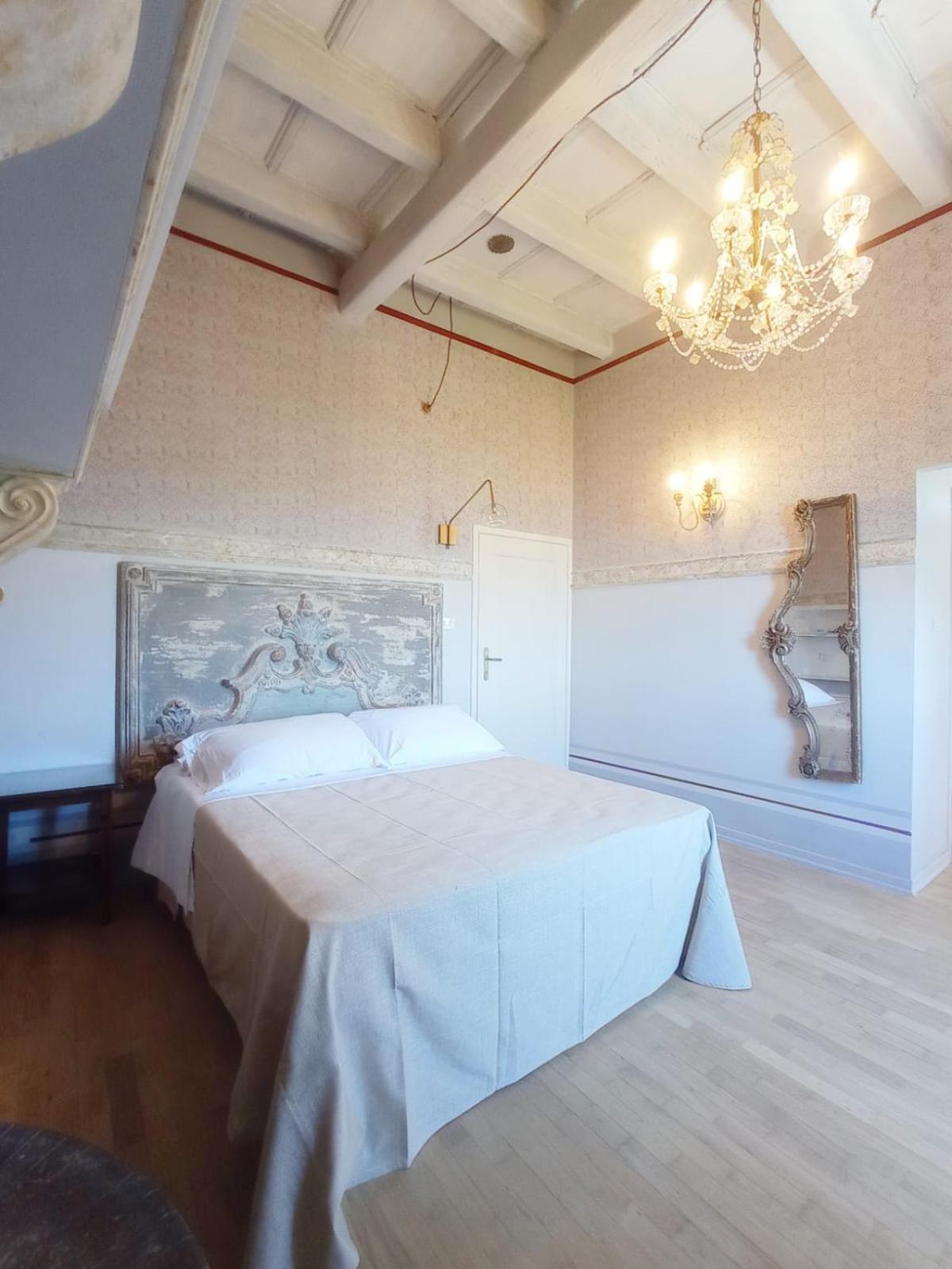 Hotel Oviv Dimora Del Borgo Acquaviva Picena Bagian luar foto